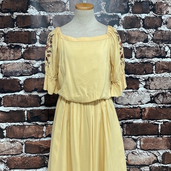 Mystrada Dress Womens 38 Tan Blouson Midi Short Sleeve Embroidery Floral Pockets - Picture 6 of 17